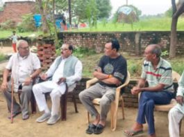 हसायन कोतवाली क्षेत्र के गांव अंडोली में आवारा गोवंश की ठोकर से 12 वर्षीय मासूम की दर्दनाक मौत, विधायक वीरेंद्र सिंह राणा ने घर पहुंचकर जताई संवेदना