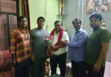सादाबाद के दयाचंद पौरुष बने तहसीलदार, मेहनत से कानूनगो से तहसीलदार तक तय किया सफर; घर पहुंचने पर हुआ जोरदार स्वागत
