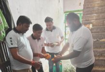 हाथरस : 1600वें दिन भी जारी रही मूक पशु सेवा, निस्वार्थ सेवा संस्थान ने गायों को खिलाई ताजी सब्जियां और फल