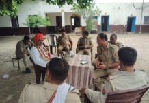 सिकंदराराऊ : मित्रेश चतुर्वेदी हाउस अरेस्ट, रिजर्वेशन रिफॉर्म आंदोलन में जाने से रोका
