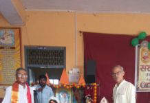 पुरदिलनगर : धूमधाम से मनाई गई श्रीकृष्ण जन्माष्टमी, नन्हे-मुन्ने बने कृष्ण-राधा