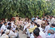 सादाबाद : एआई जनरेटेड पोस्ट डालकर सनसनी फैलाने वाले ने मांगी माफी, किया सरेंडर; रालोद पदाधिकारियों ने मानवीय आधार पर किया माफ