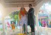 हाथरस : गांधी जयंती पर आदर्श महिला एवं बाल कल्याण संगठन ने महात्मा गांधी को किया नमन