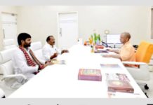 CM योगी से मिले सूर्य प्रताप सिंह ‘सूरज भैया’, सिकंदराराऊ विधानसभा को लेकर बढ़ी राजनीतिक चर्चाएं