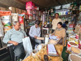 हाथरस : खाद्य सुरक्षा विभाग की कार्रवाई, सोनपपड़ी, साबूदाना और समा चावल सहित 5 नमूने लिए
