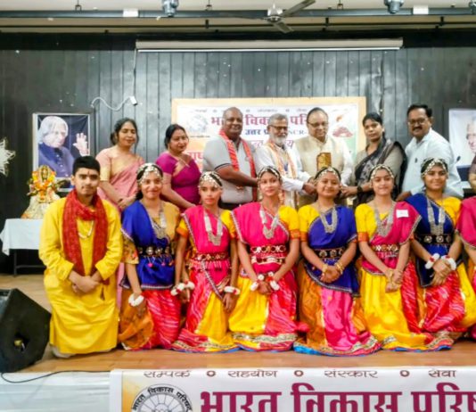 हाथरस के दून पब्लिक स्कूल ने रचा कीर्तिमान, हिंदी, संस्कृत और लोकगीत समूह गान प्रतियोगिता में हासिल किया प्रथम स्थान