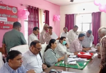 सादाबाद : संपूर्ण समाधान दिवस में चकरोड-नाली पर कब्जे की शिकायतें, 16 में से 3 मामलों का मौके पर निस्तारण