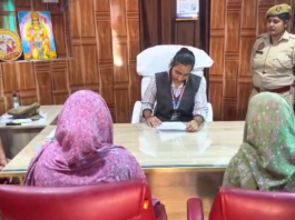 ओ•एम•बी इंटरनेशनल स्कूल की छात्रा श्रेयशी यादव बनीं एक दिन की थाना प्रभारी, मेले में दिए सुरक्षा निर्देश